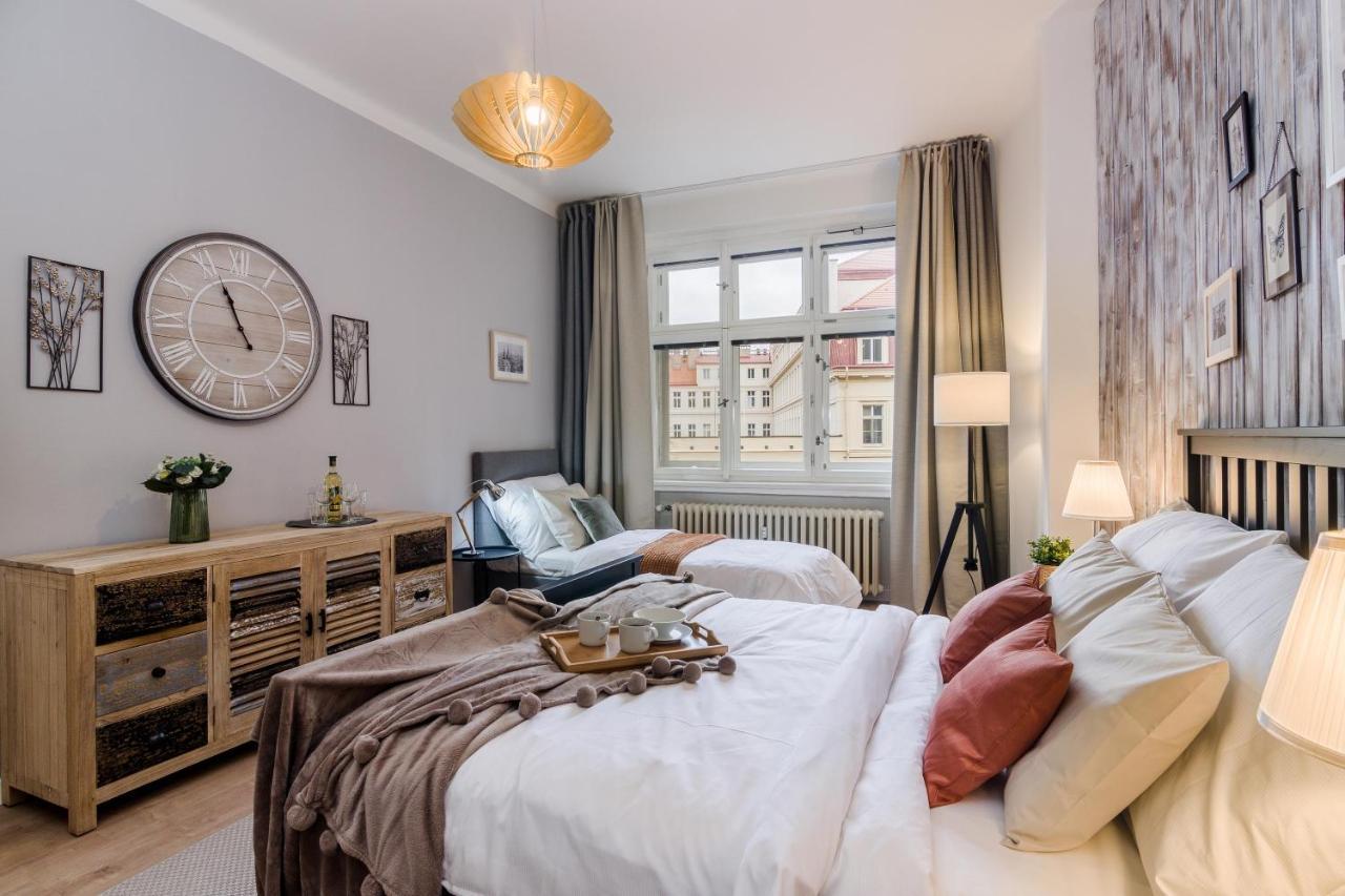 Apt In Prague Charles Bridge 1Km By Michal&Friends Exterior photo