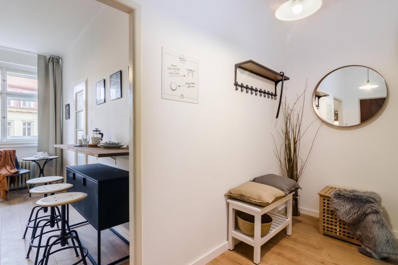 Apt In Prague Charles Bridge 1Km By Michal&Friends Exterior photo